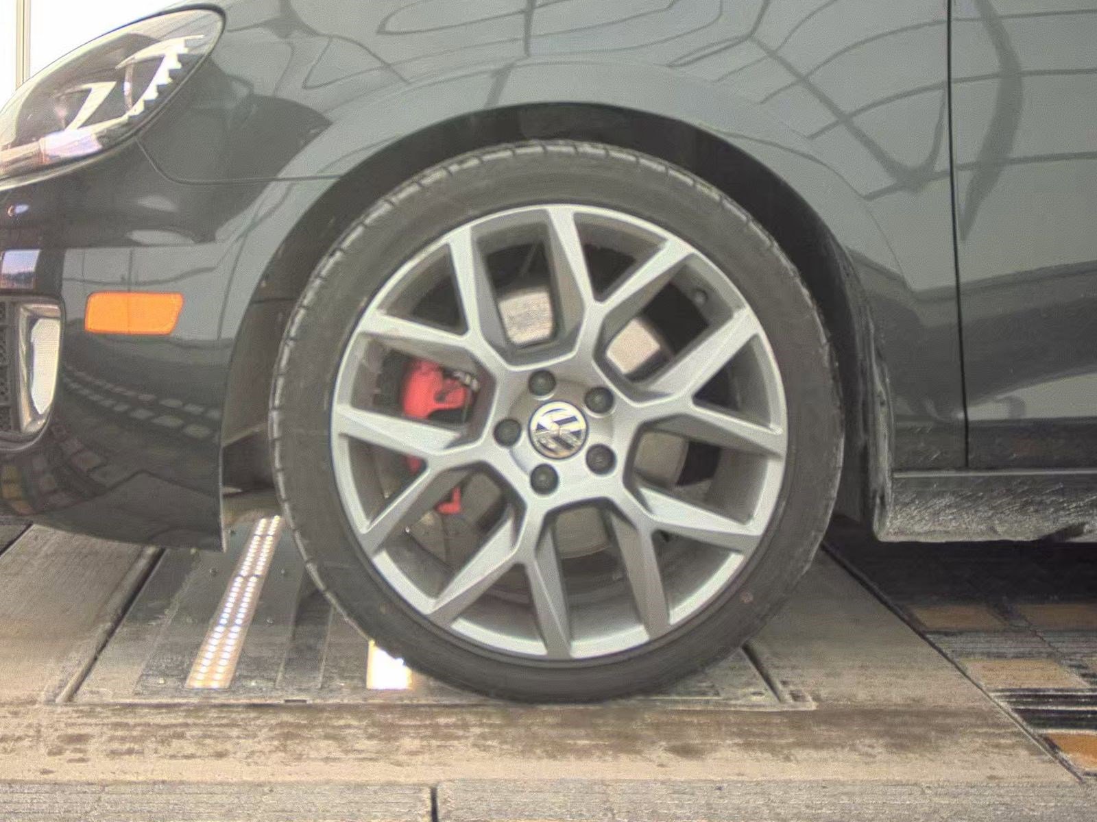 Used 2013 Volkswagen GTI Driver's Edition image 9