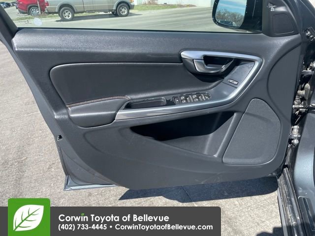 Used 2016 Volvo S60 T5 Cross Country Platinum image 10