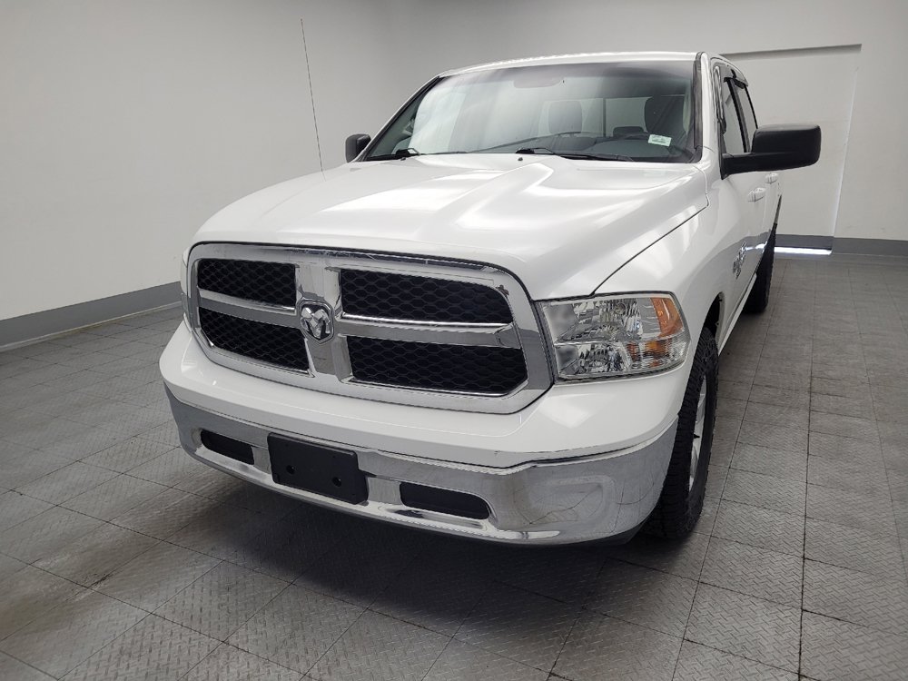 Used 2019 RAM 1500 Classic SLT RWD image 15
