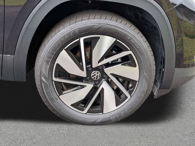 Certified 2025 Volkswagen Atlas SE AWD/4WD image 12