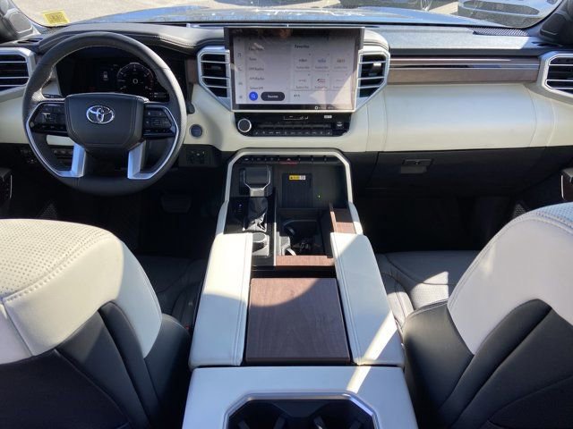 Used 2023 Toyota Sequoia Capstone AWD/4WD image 11