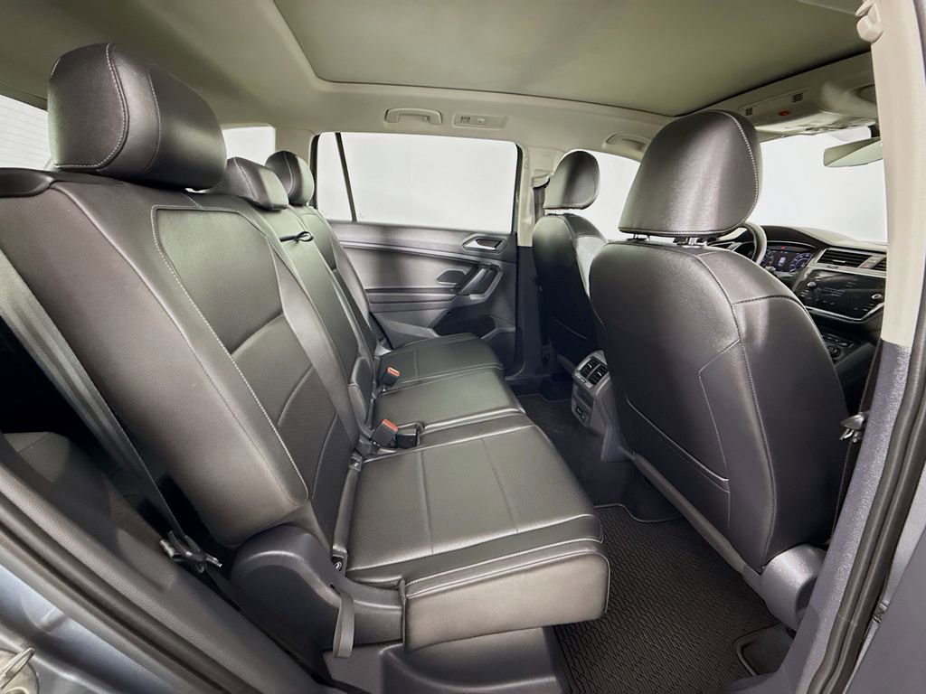 Used 2019 Volkswagen Tiguan SEL image 32