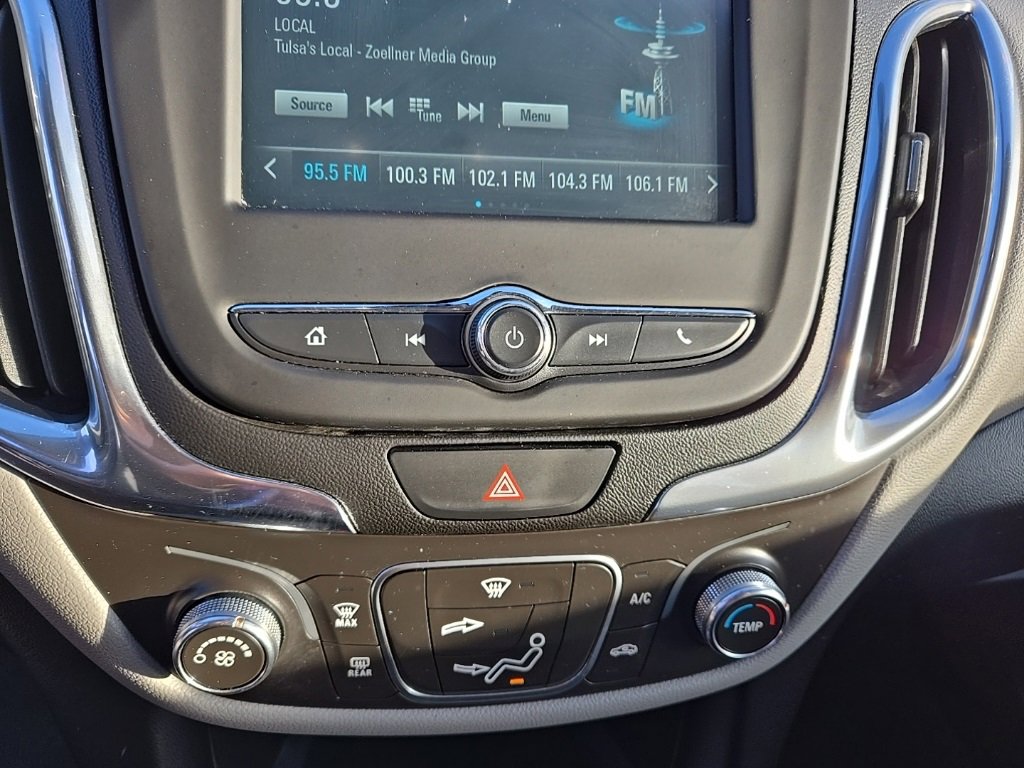 Used 2018 Chevrolet Equinox LT image 36