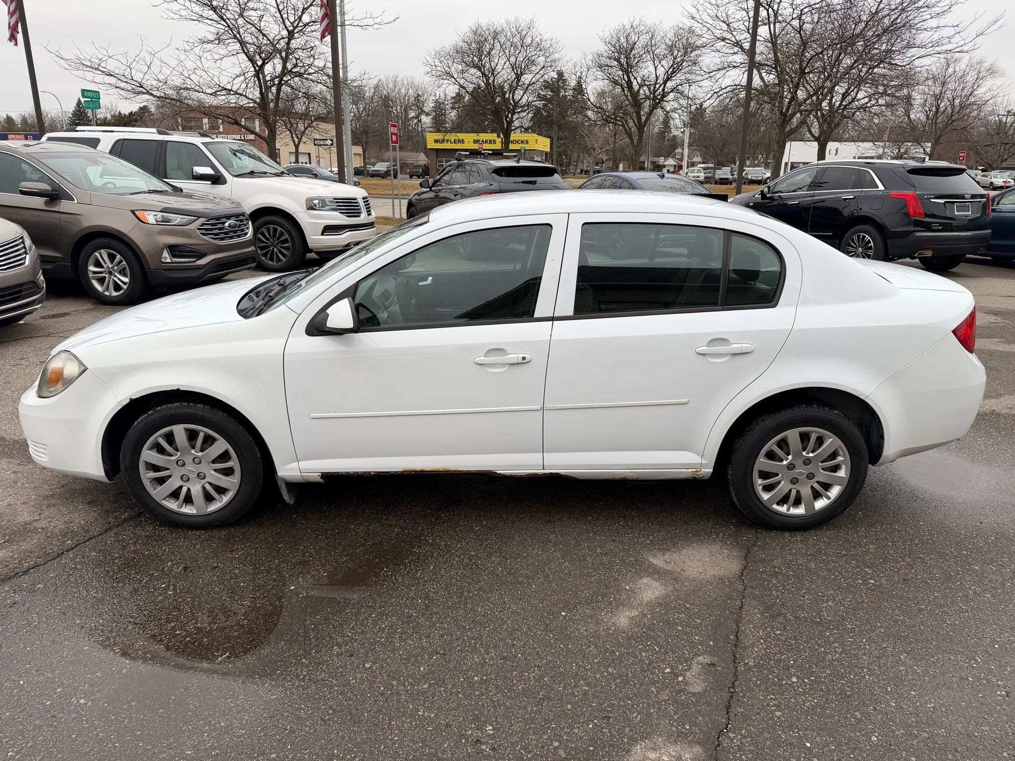 Used 2010 Chevrolet Cobalt LT image 2