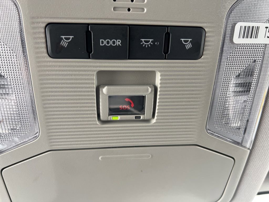 Used 2024 Toyota RAV4 LE image 37