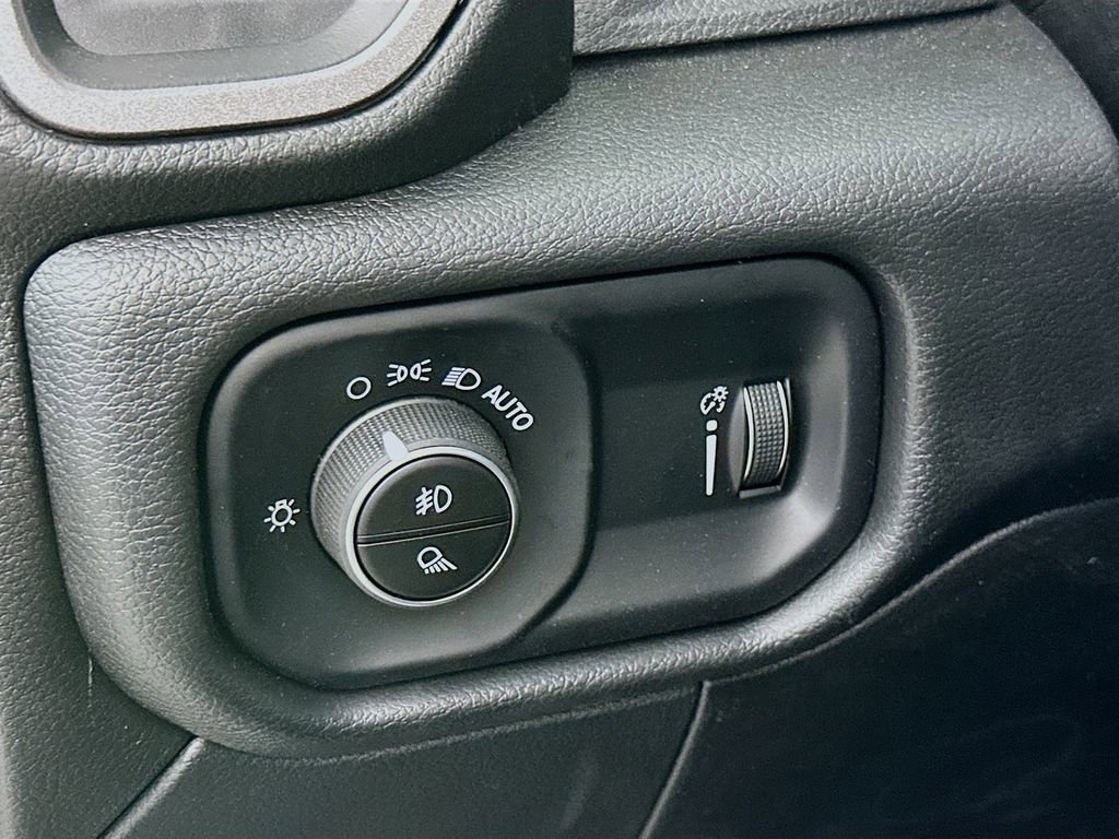 New 2026 RAM 2500 Tradesman image 15