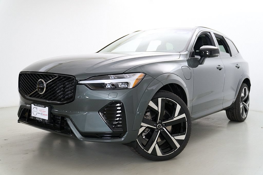 New 2026 Volvo XC60 T8 Ultra w/ Climate Package AWD/4WD image 2