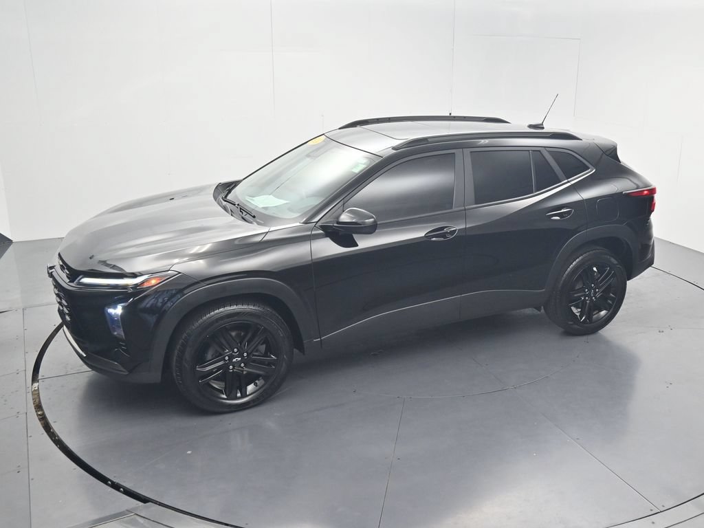 Used 2024 Chevrolet Trax ACTIV w/ Sunroof Package FWD image 50