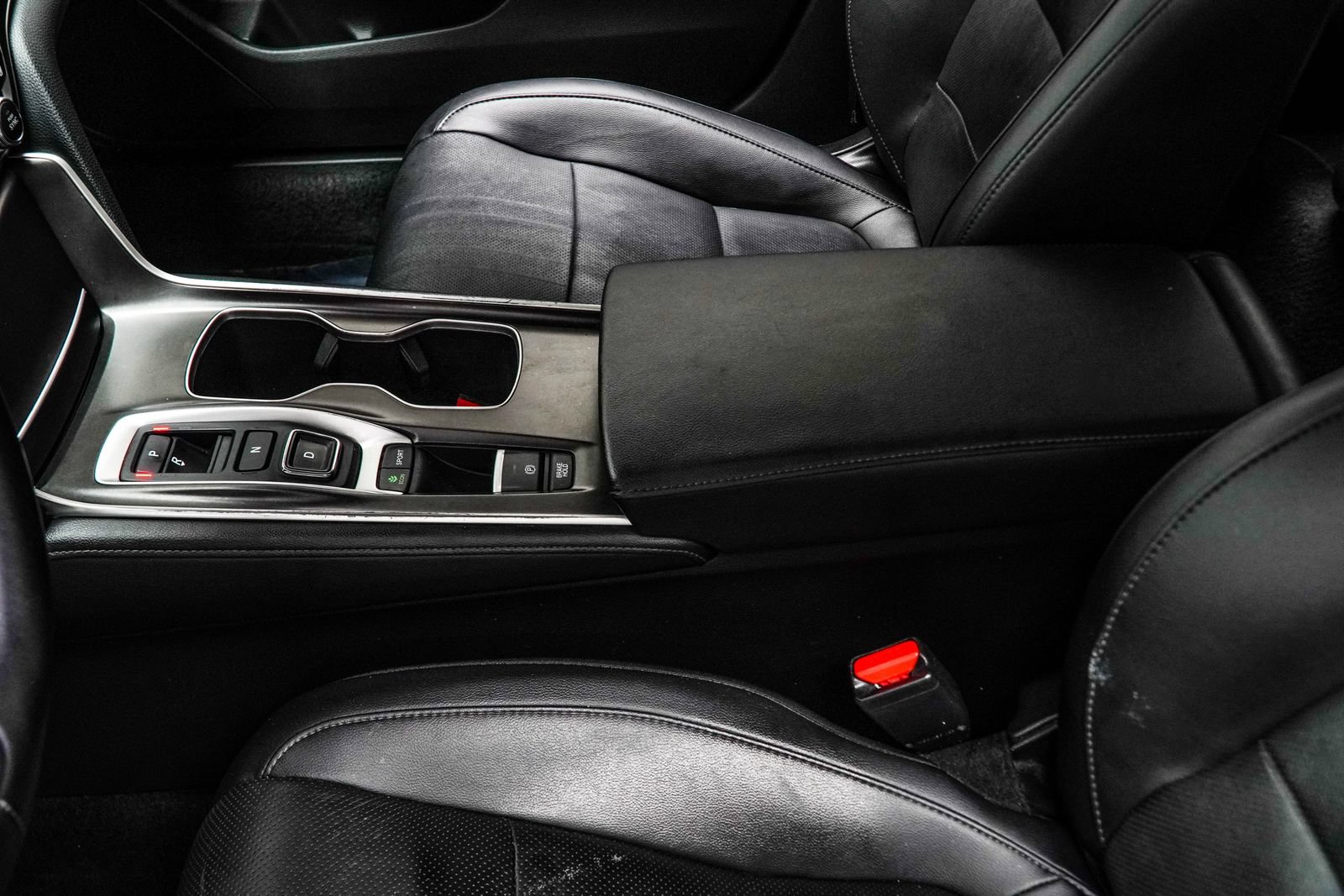Used 2021 Honda Accord Touring image 19