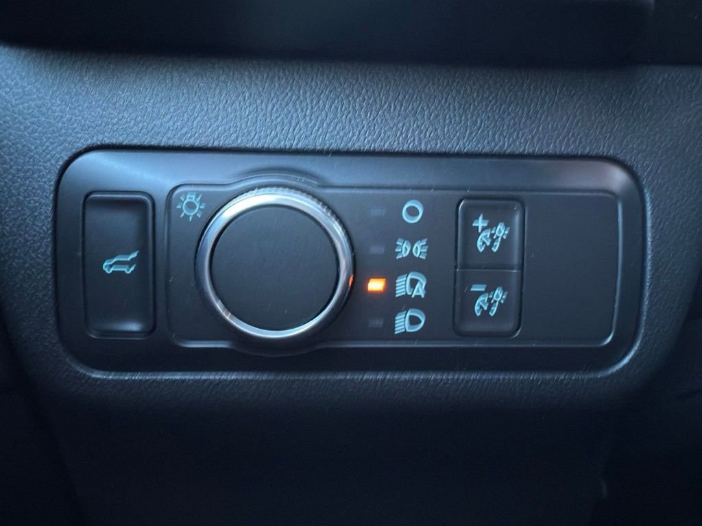 Certified 2022 Ford Escape SE w/ SE Sport Appearance Package image 20