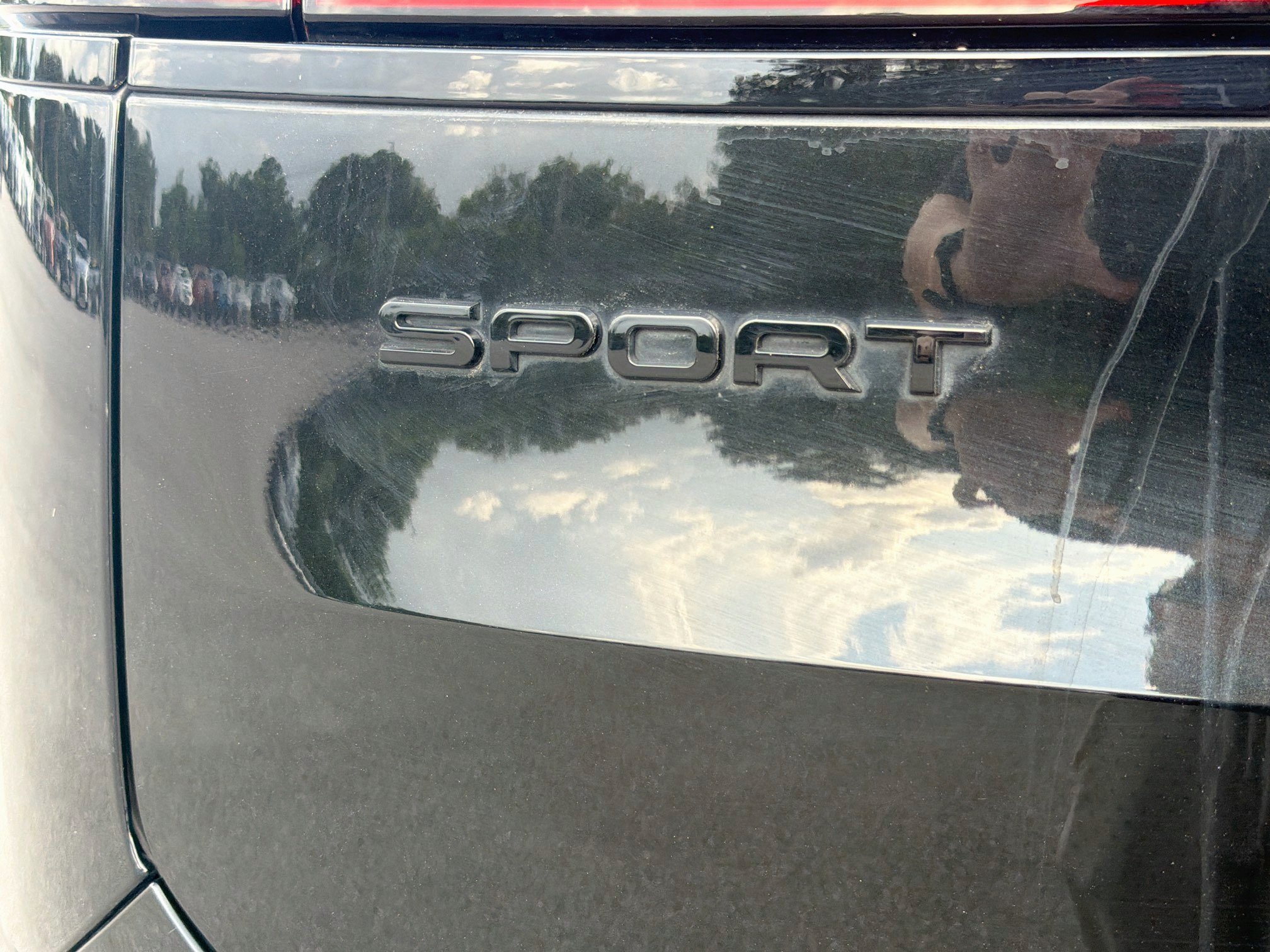 Used 2025 Land Rover Range Rover Sport SE AWD/4WD image 11
