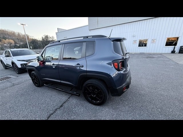 Used 2020 Jeep Renegade Altitude image 4