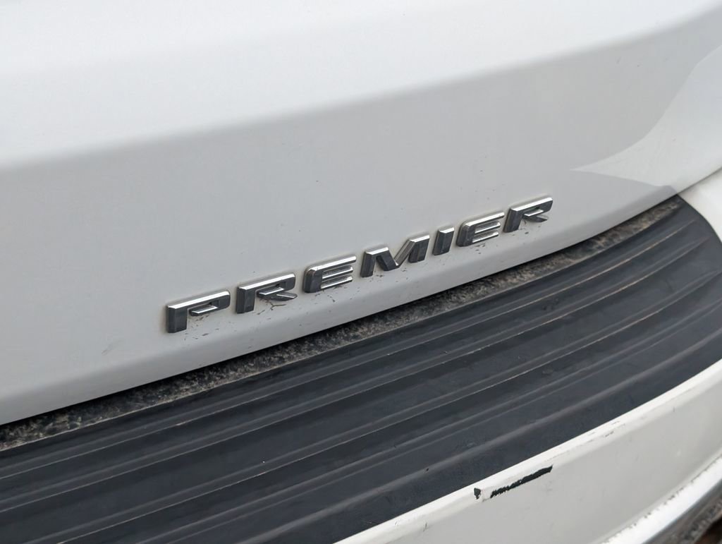Used 2023 Chevrolet Suburban Premier image 24