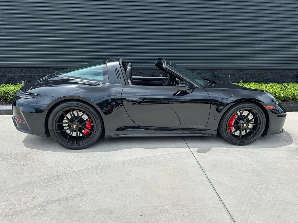 Certified 2026 Porsche 911 Targa 4 GTS AWD/4WD image 11
