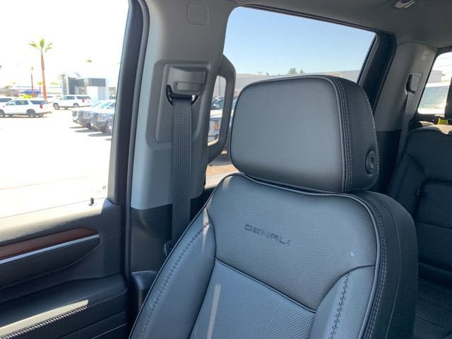 New 2026 GMC Sierra 2500 Denali w/ Denali Reserve Package AWD/4WD image 29