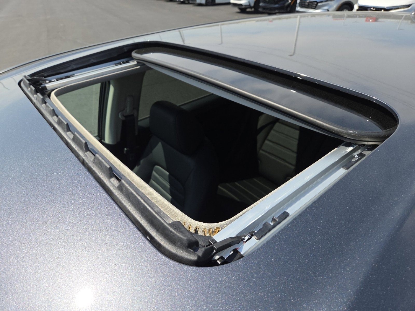 New 2026 Honda CR-V EX-L image 3