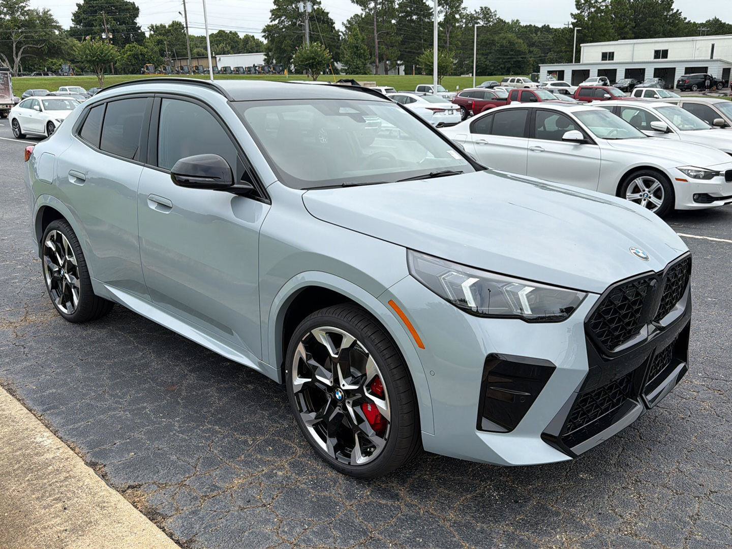 New 2026 BMW X2 xDrive28i w/ Technology Package AWD/4WD image 8