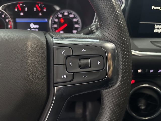 Used 2025 Chevrolet Blazer LT w/ Convenience Package image 16