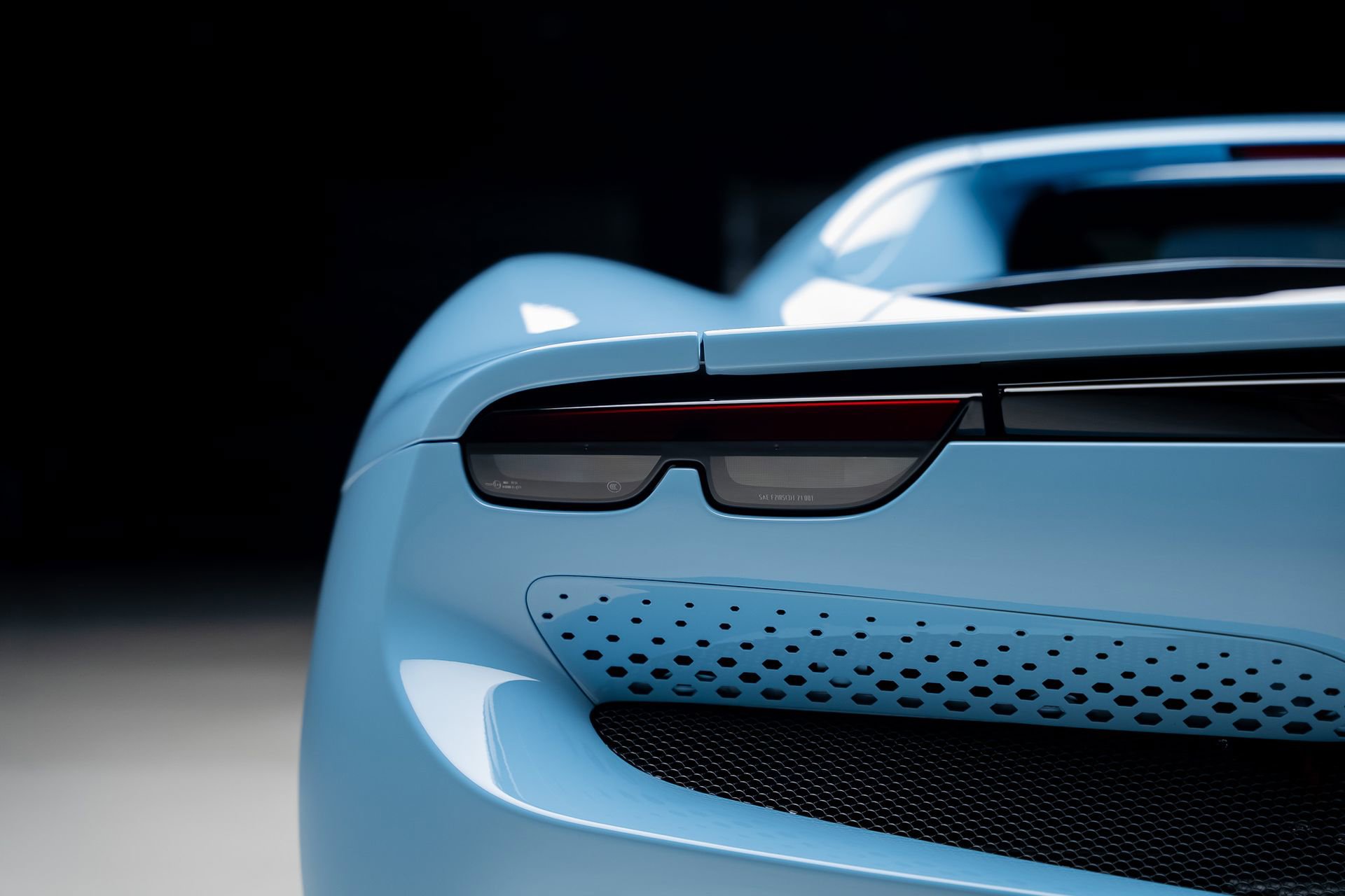 Used 2025 Ferrari 296 GTB RWD image 30