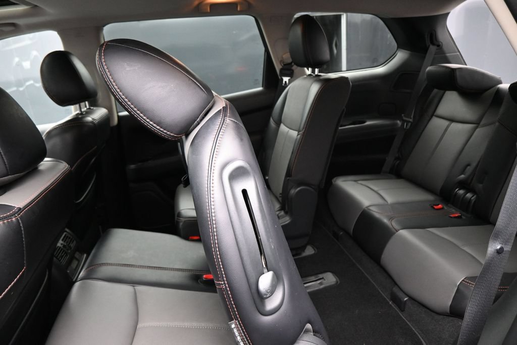 Used 2020 Nissan Pathfinder SL AWD/4WD image 32