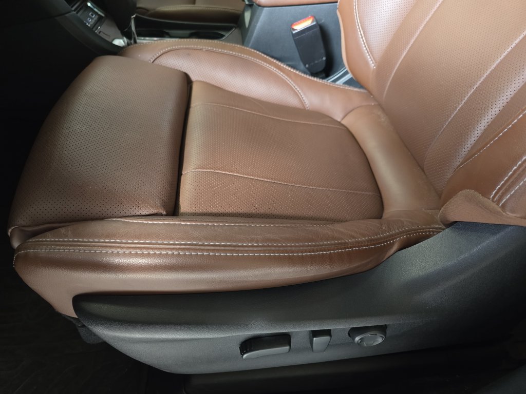Used 2023 Subaru Ascent Touring AWD/4WD image 29
