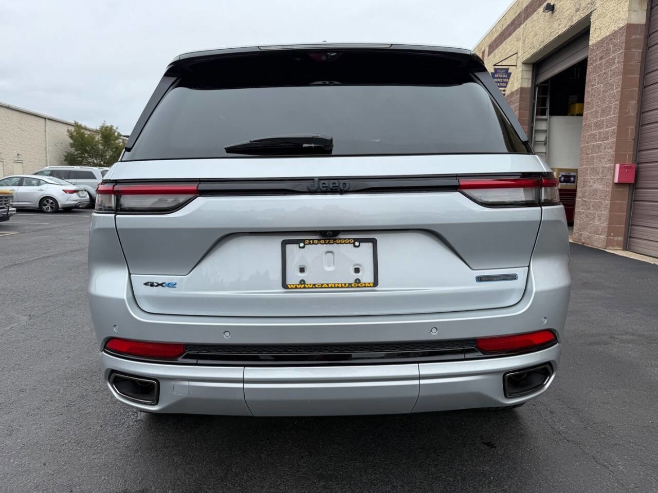 Used 2023 Jeep Grand Cherokee 30th Anniversary image 23