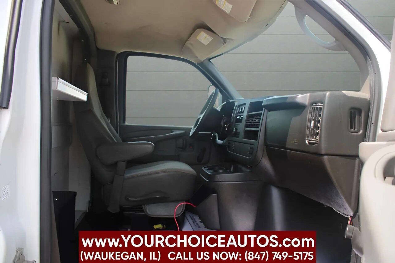 Used 2009 GMC Savana 3500 image 10