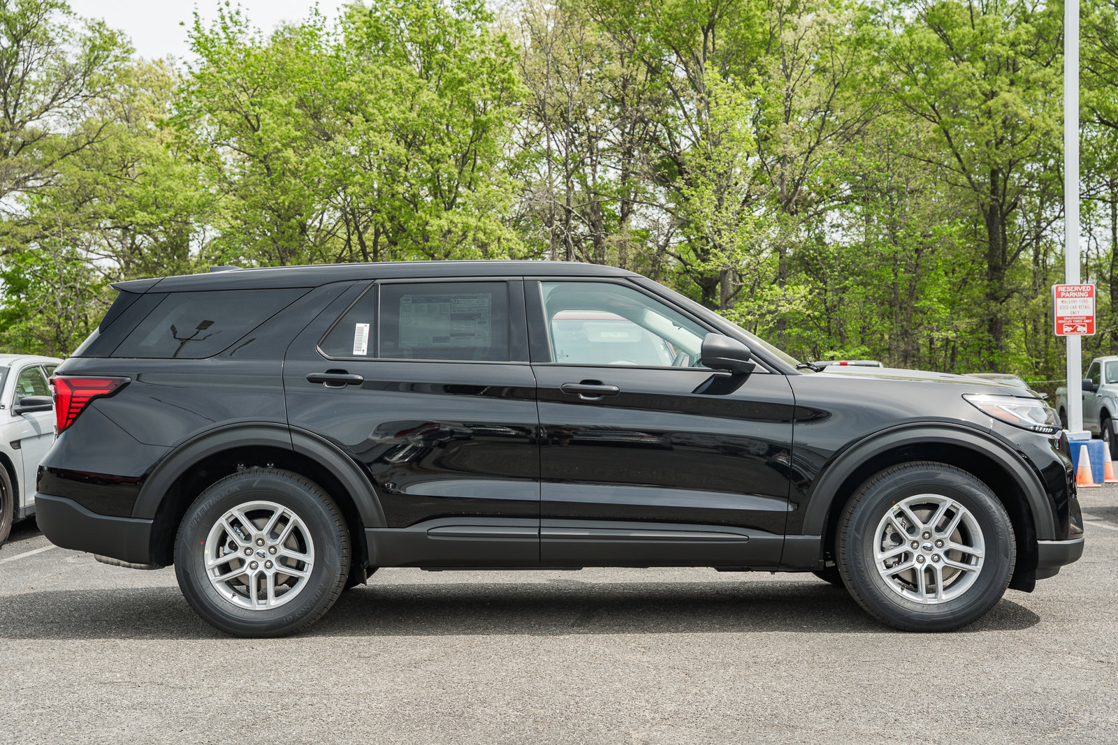 New 2026 Ford Explorer Active image 3