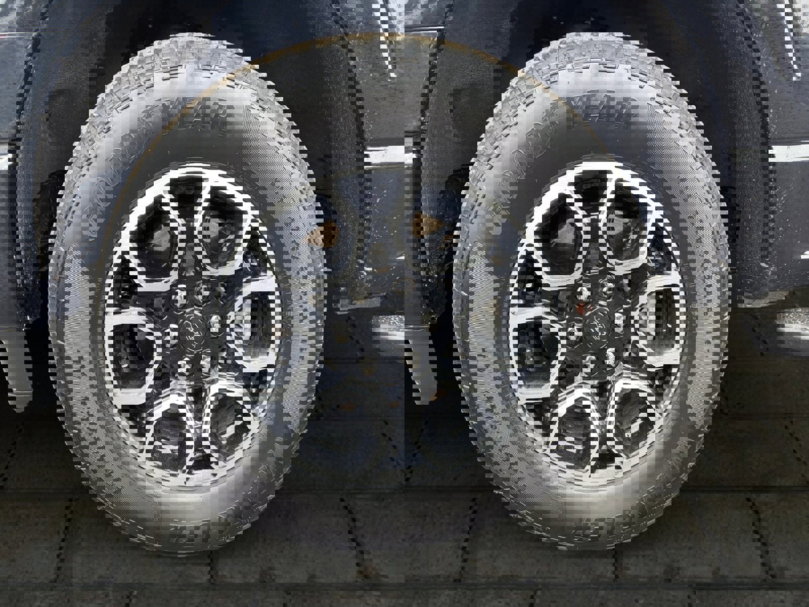 Certified 2023 Ford F150 XLT w/ Equipment Group 302A High image 25