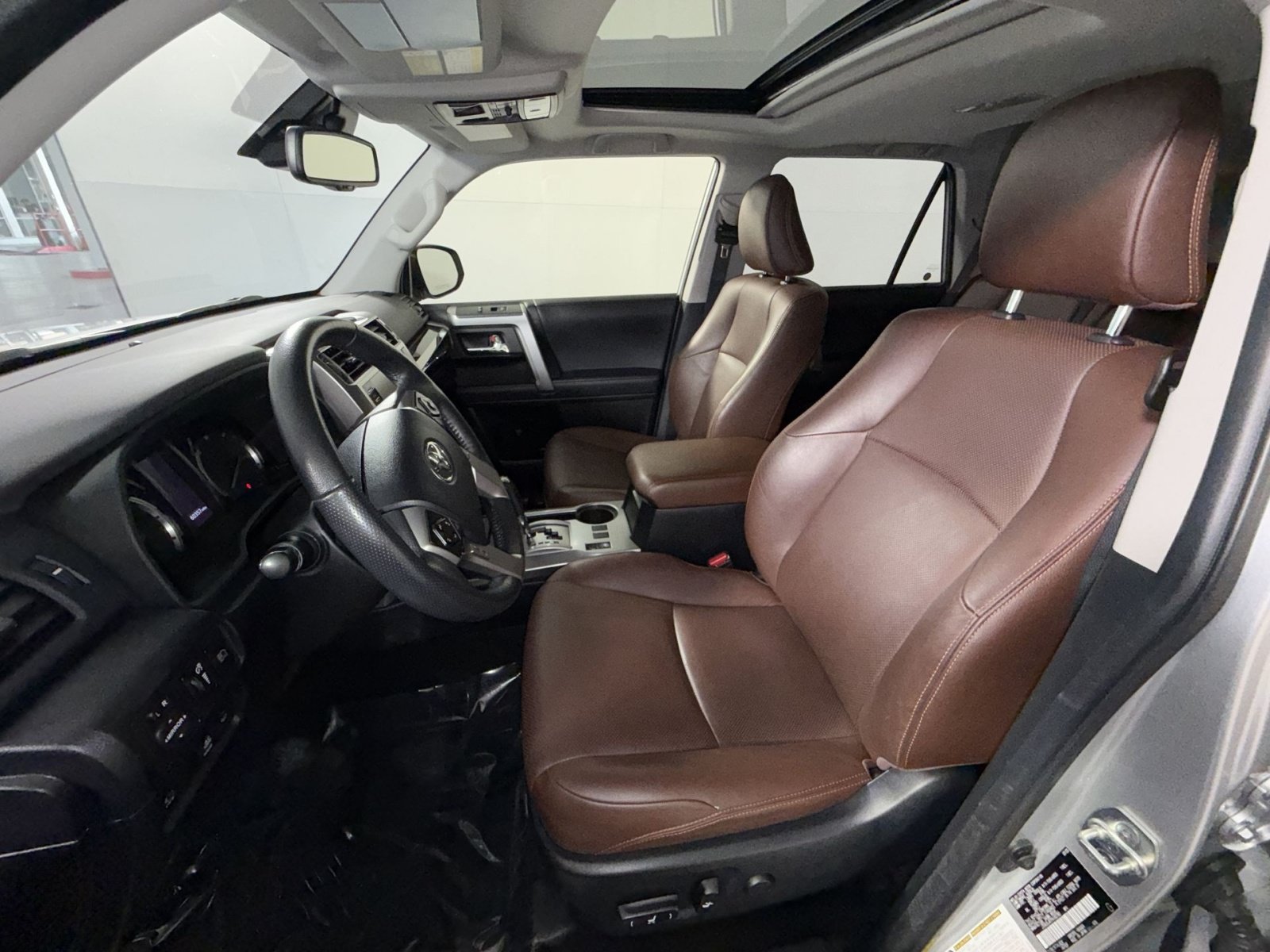 Used 2023 Toyota 4Runner Limited AWD/4WD image 13