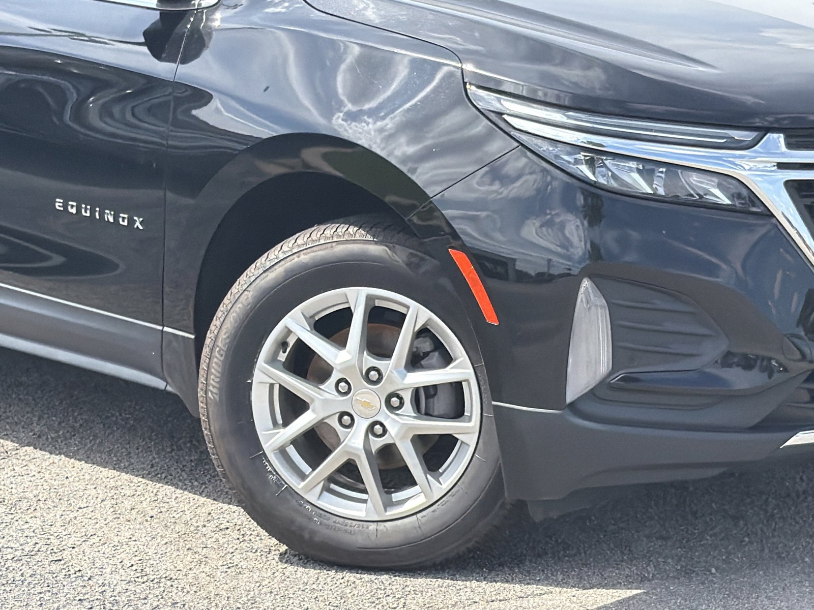 Used 2022 Chevrolet Equinox LT AWD/4WD image 3