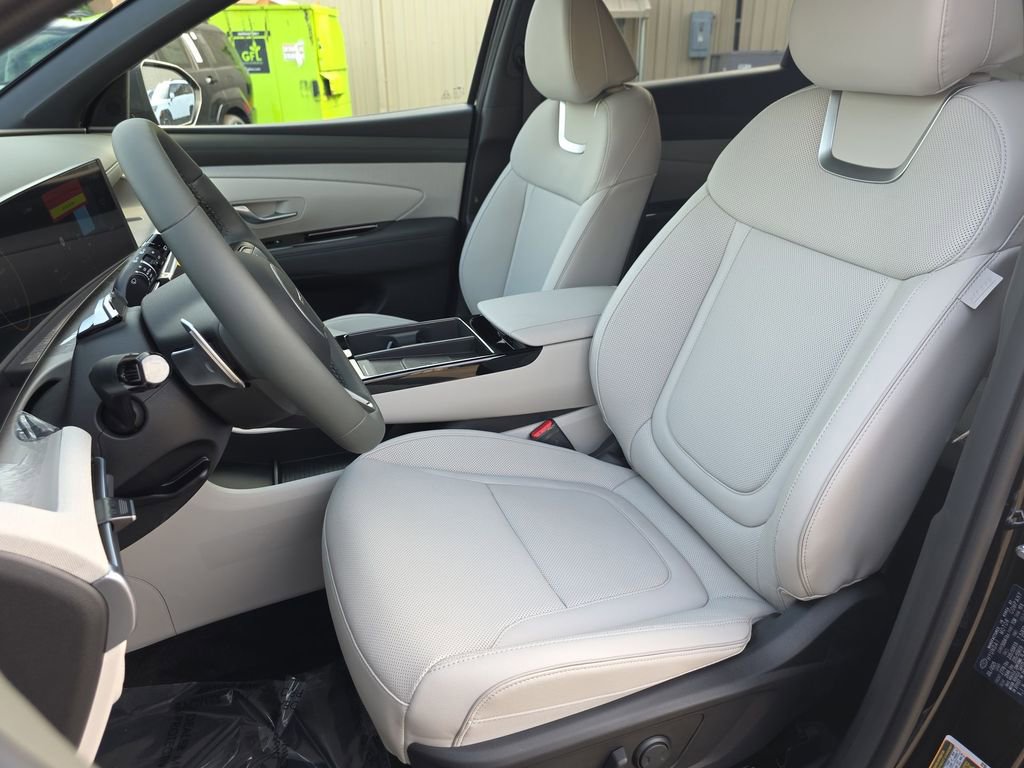 New 2025 Hyundai Tucson Limited image 23