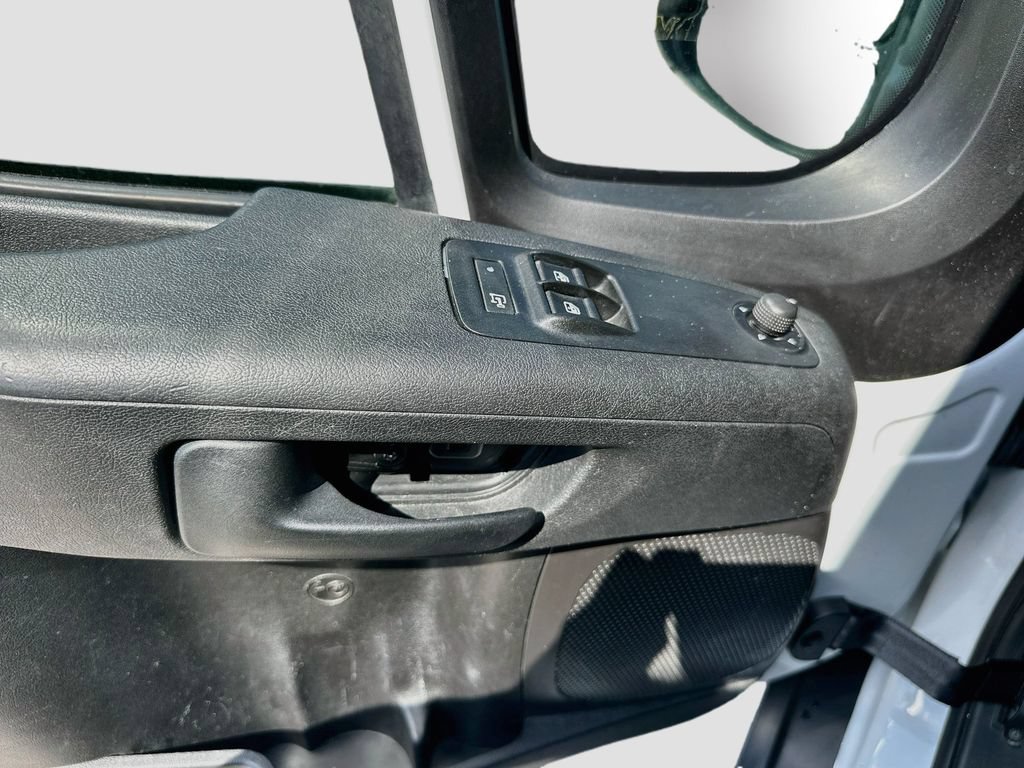 Used 2023 RAM ProMaster 2500 FWD image 17
