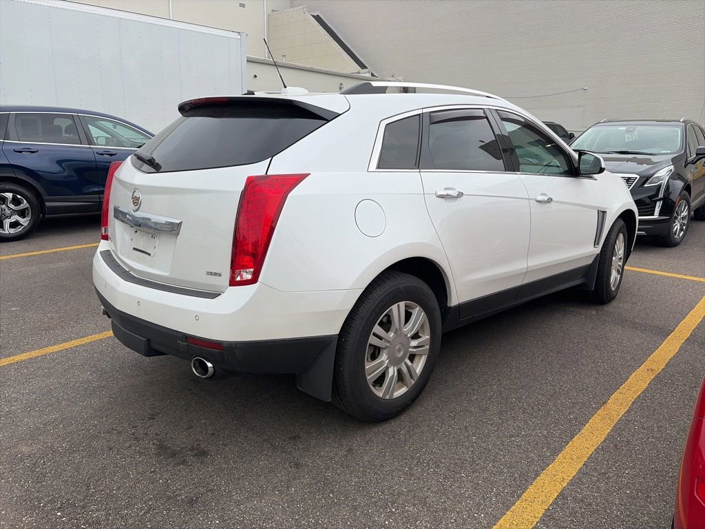 Used 2016 Cadillac SRX Luxury w/ Driver Awareness Package AWD/4WD image 6