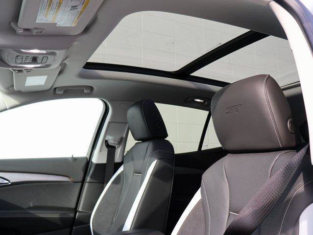 New 2025 Buick Envision Sport Touring image 36