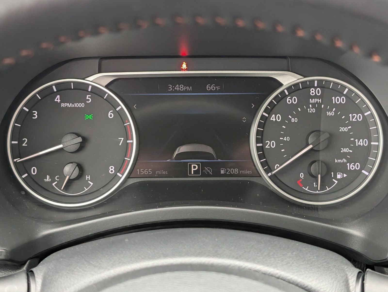 Used 2025 Nissan Sentra SR w/ SR Premium Package FWD image 25