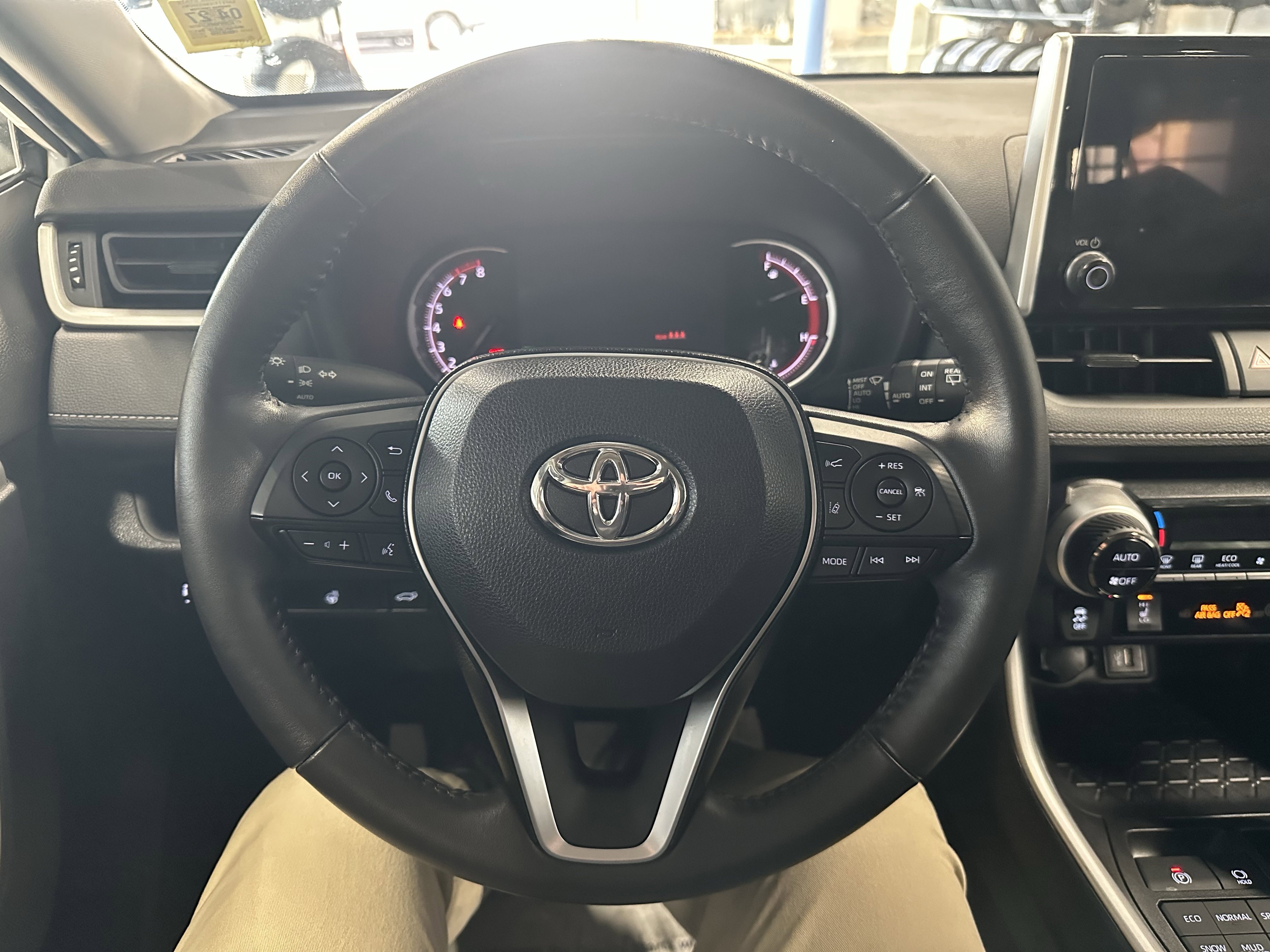 Used 2023 Toyota RAV4 XLE w/ Convenience Package AWD/4WD image 8