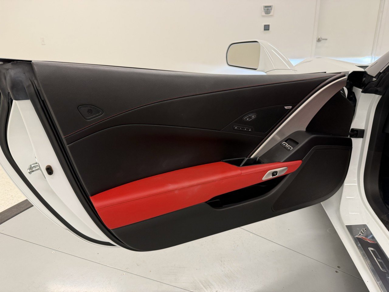 Used 2017 Chevrolet Corvette Stingray Convertible w/ 2LT Preferred Equipment Group image 36