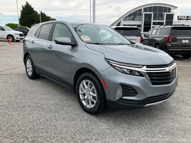 Used 2024 Chevrolet Equinox LT FWD image 3