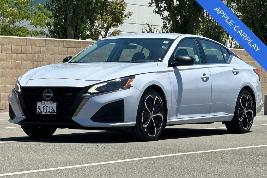 Used 2024 Nissan Altima 2.5 SR FWD image 8