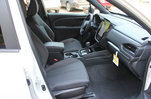 Used 2025 Subaru Forester Premium AWD/4WD image 38