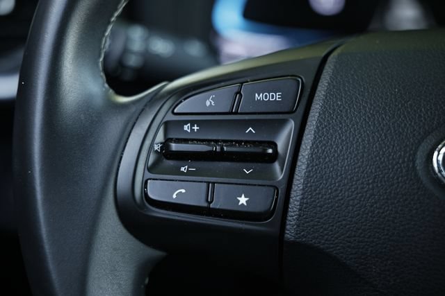 Used 2025 Hyundai Venue SEL FWD image 34