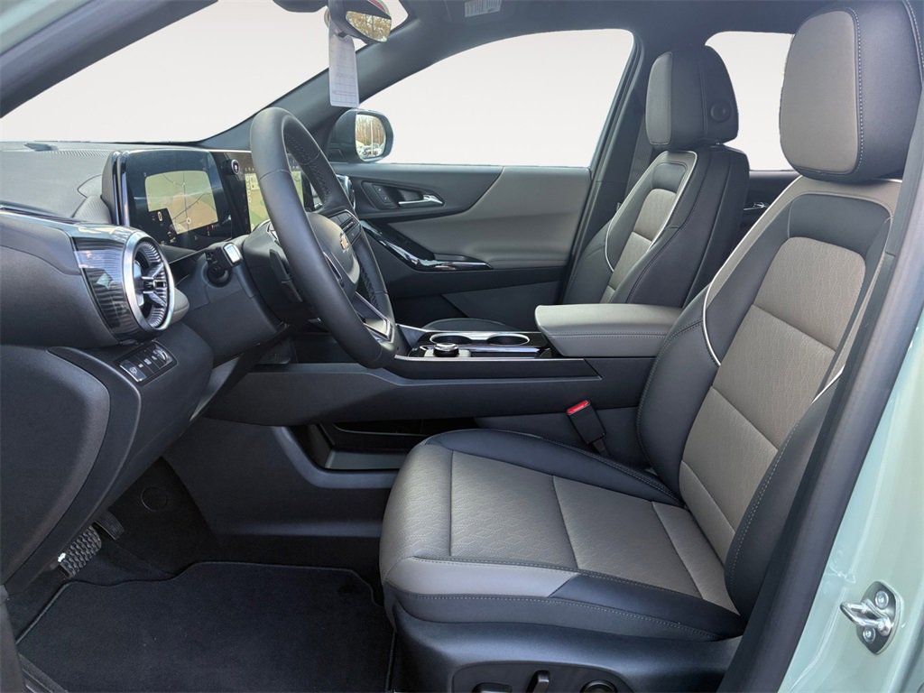 New 2026 Chevrolet Equinox LT w/ Convenience Package II image 9