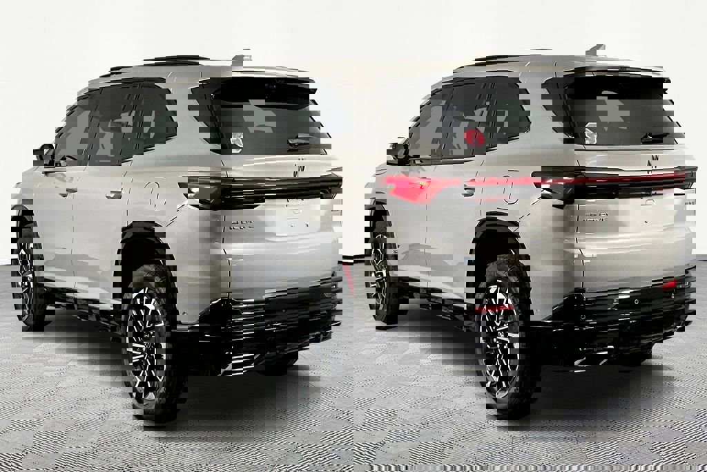 New 2026 Buick Enclave Sport Touring w/ Super Cruise Package image 4