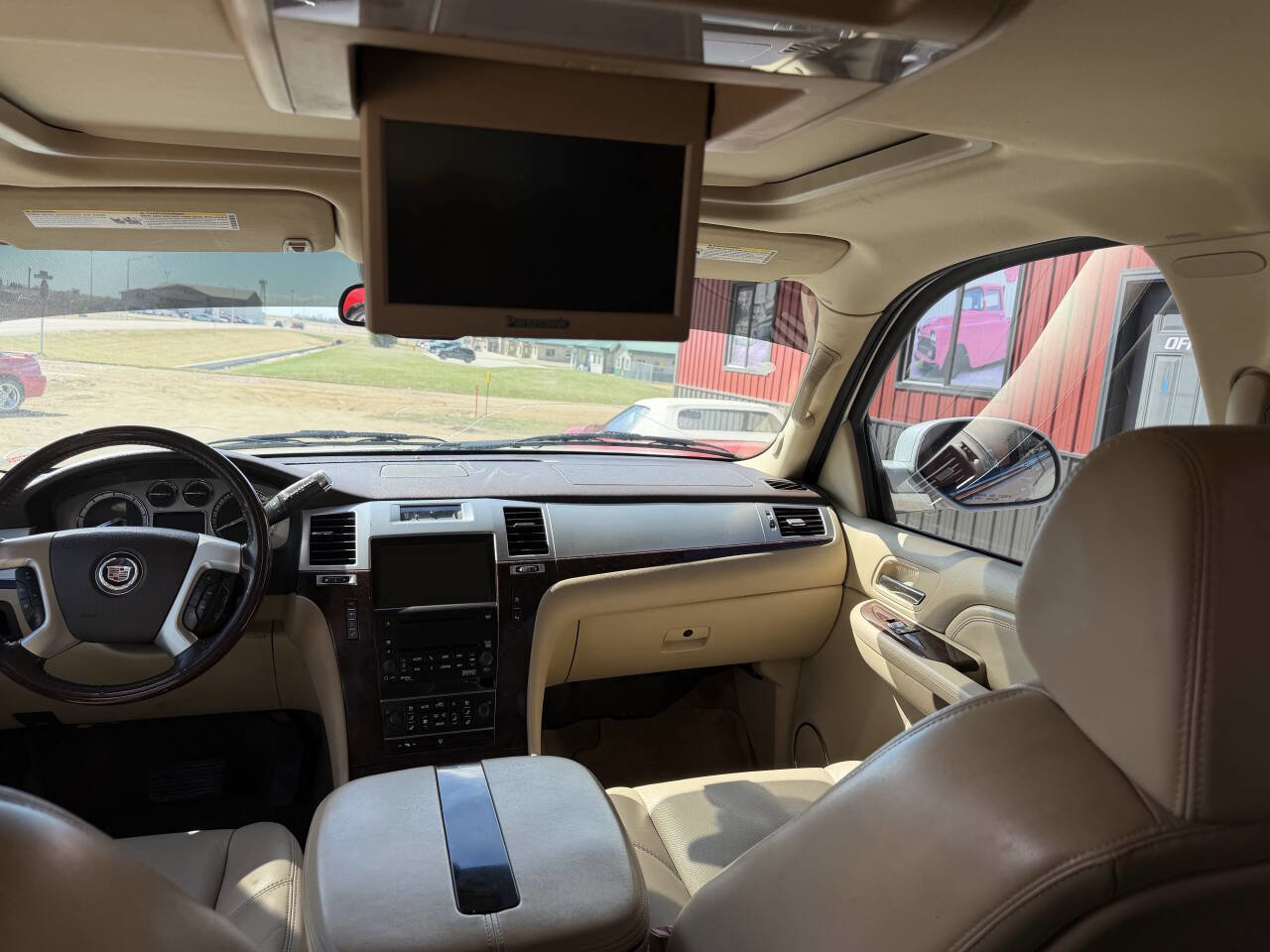 Used 2009 Cadillac Escalade AWD image 12