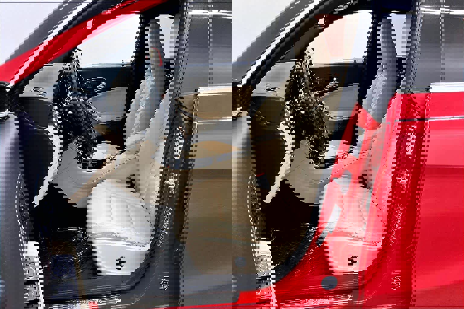 Used 2014 Mercedes-Benz CLA 250 image 7