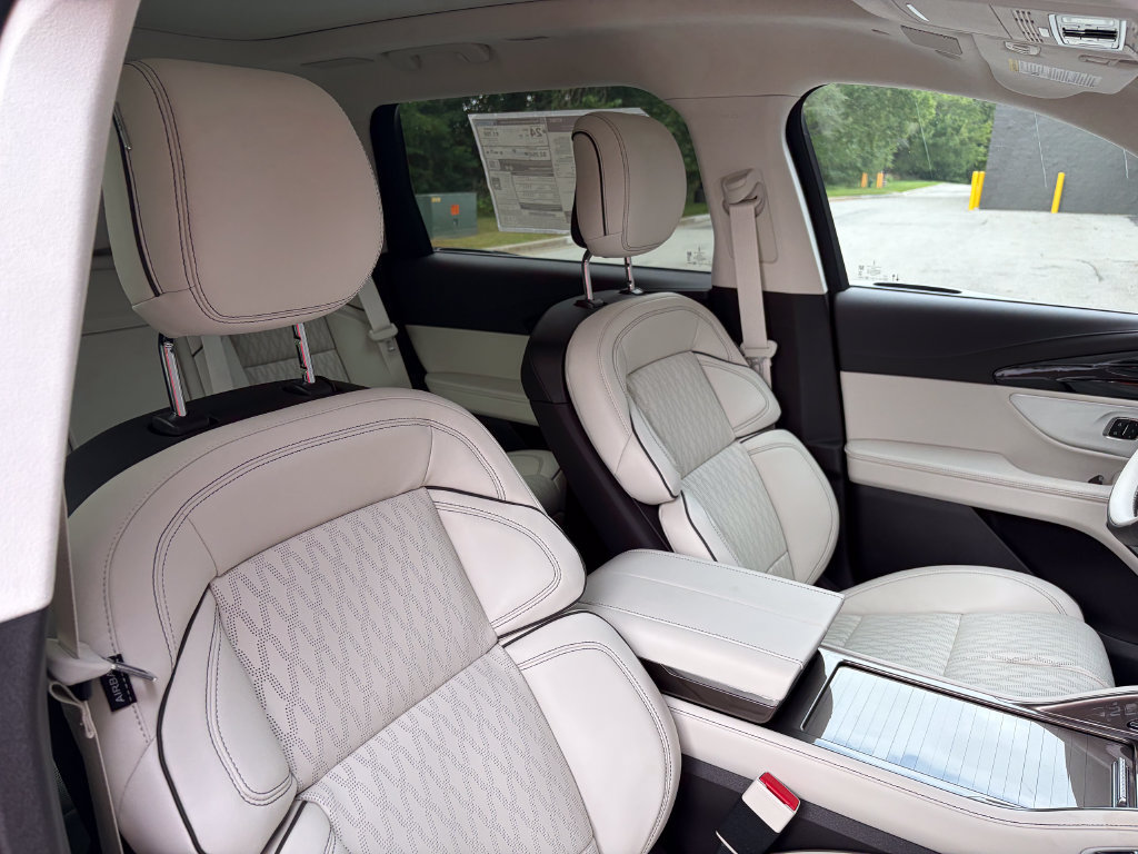 New 2026 Lincoln Nautilus Black Label AWD/4WD image 36