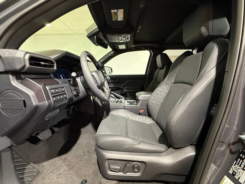 New 2026 Toyota 4Runner TRD Off-Road Premium AWD/4WD image 13