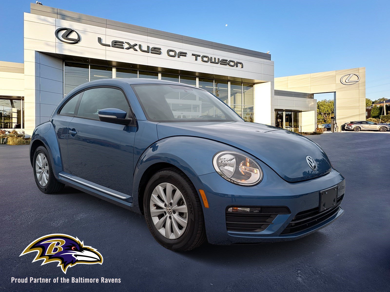 Used 2019 Volkswagen Beetle 2.0T S FWD image 1