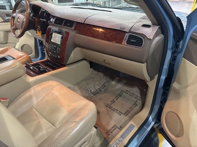 Used 2011 Chevrolet Suburban LTZ image 37